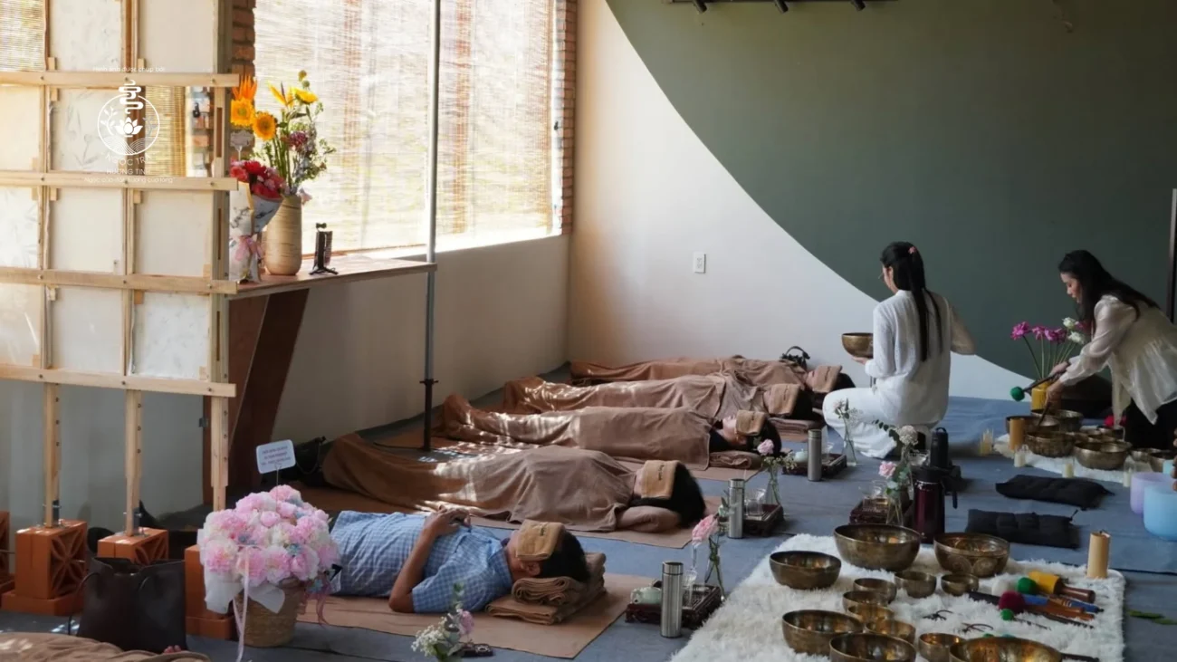 Workshop Trà và Thiền chuông xoay: Chuỗi Hoạt Động Ra Mắt Điểm Thưởng Trà Ngọc Trà Hương Tịnh
